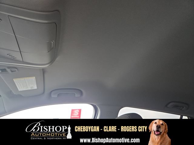 Used 2024 GMC Terrain SLE w/ Driver Convenience Package AWD/4WD image 24