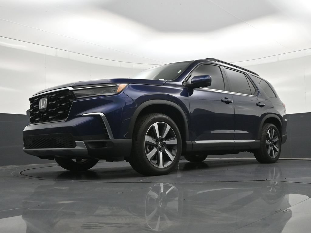 Used 2025 Honda Pilot Touring image 24