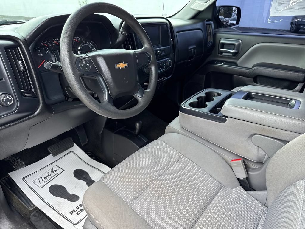 Used 2018 Chevrolet Silverado 1500 Custom w/ Custom Value Package AWD/4WD image 12
