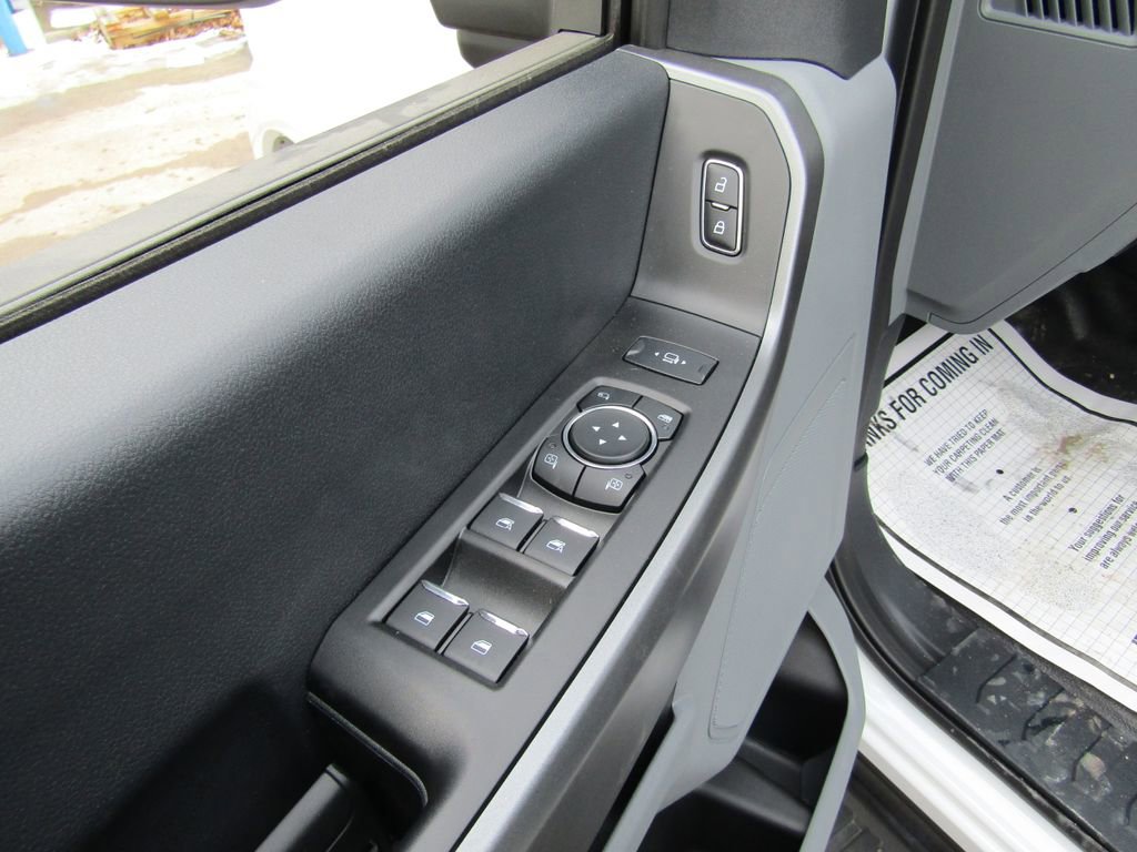 Used 2025 Ford F450 XLT w/ 360-Degree Camera Package image 19