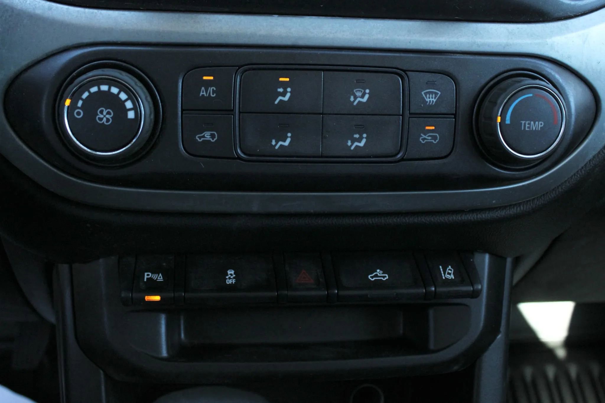 Used 2022 Chevrolet Colorado LT w/ Fleet Safety Package image 15