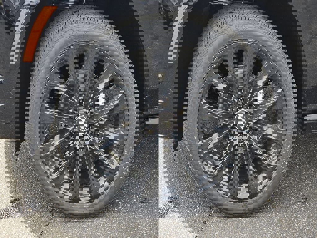 New 2026 Cadillac Escalade ESV Platinum Sport w/ LPO, ONYX Package image 6