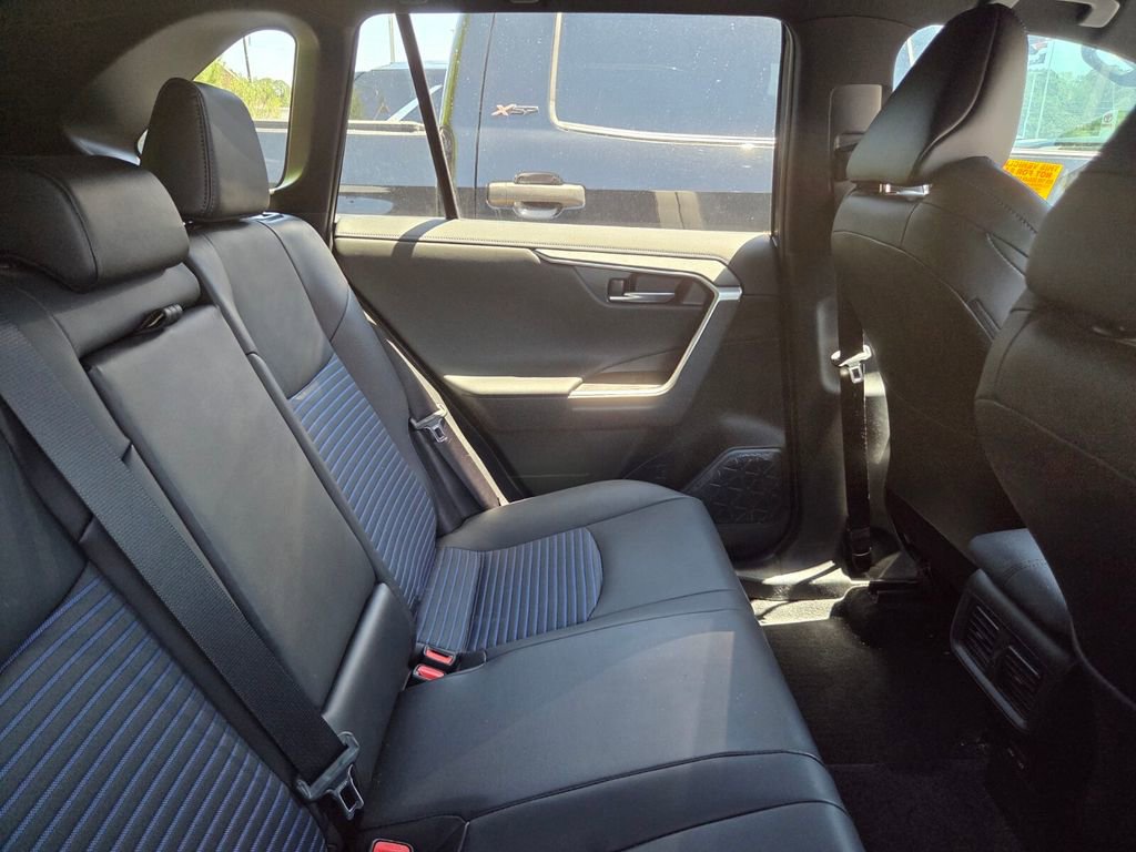 Used 2024 Toyota RAV4 XSE AWD/4WD image 6