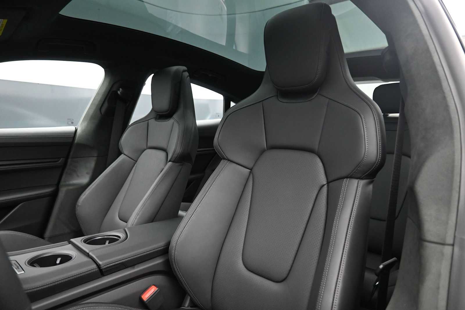 New 2026 Porsche Taycan GTS AWD/4WD image 5