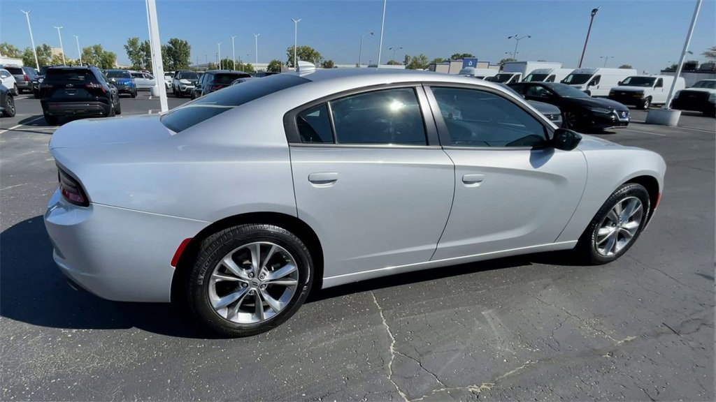 Used 2023 Dodge Charger SXT image 2