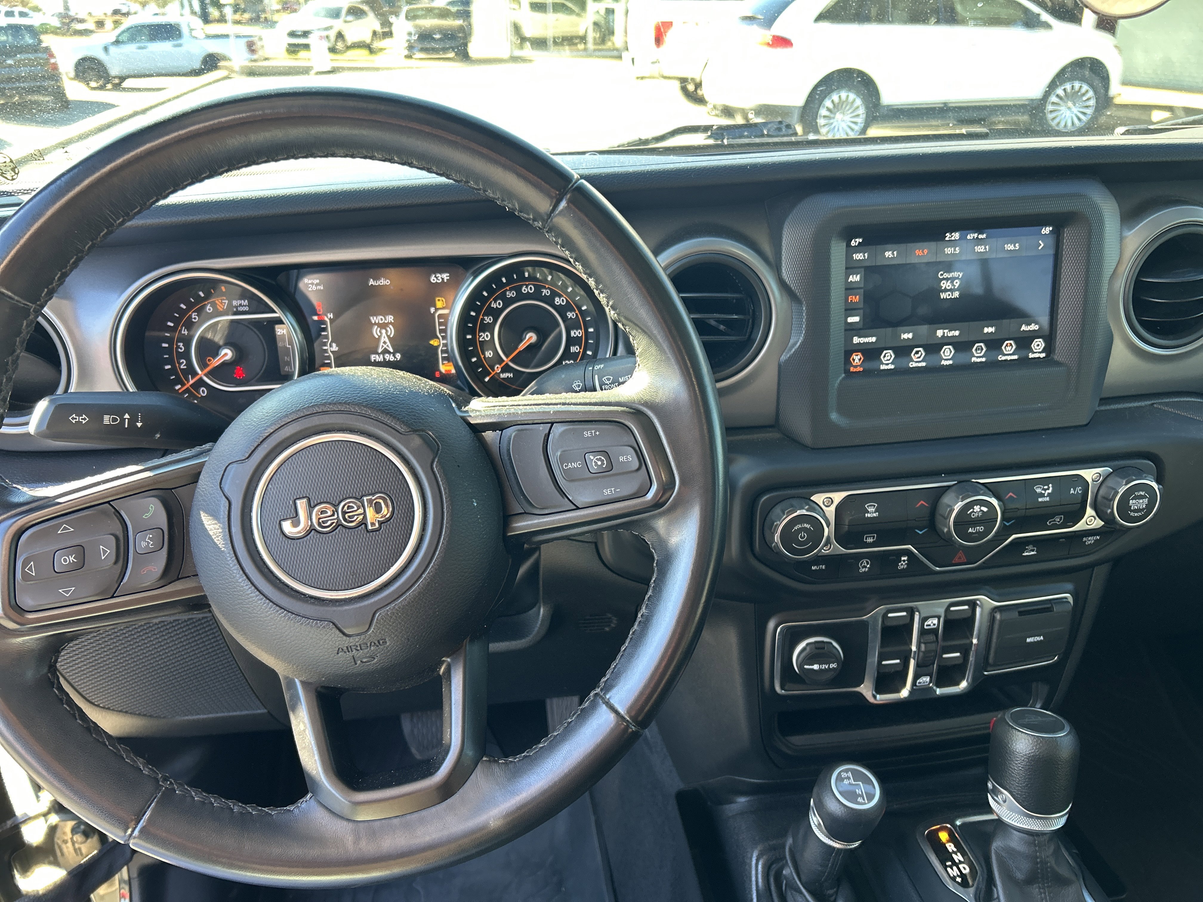 Used 2022 Jeep Gladiator Sport image 12