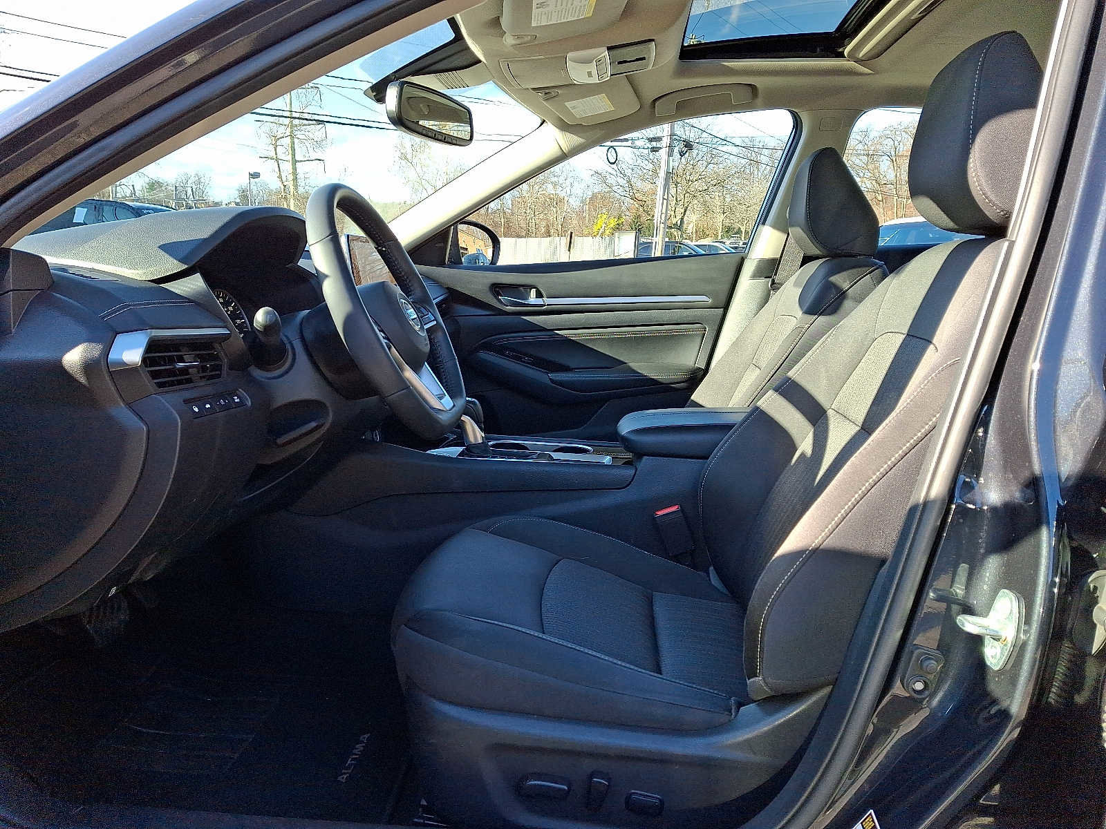 Used 2020 Nissan Altima 2.5 SV image 13