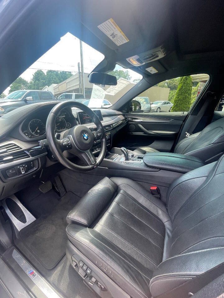 Used 2018 BMW X6 sDrive35i RWD image 11