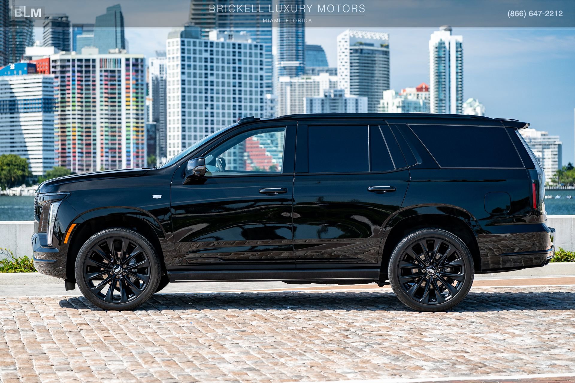 Used 2026 Cadillac Escalade Platinum Sport w/ LPO, ONYX Package AWD/4WD image 6