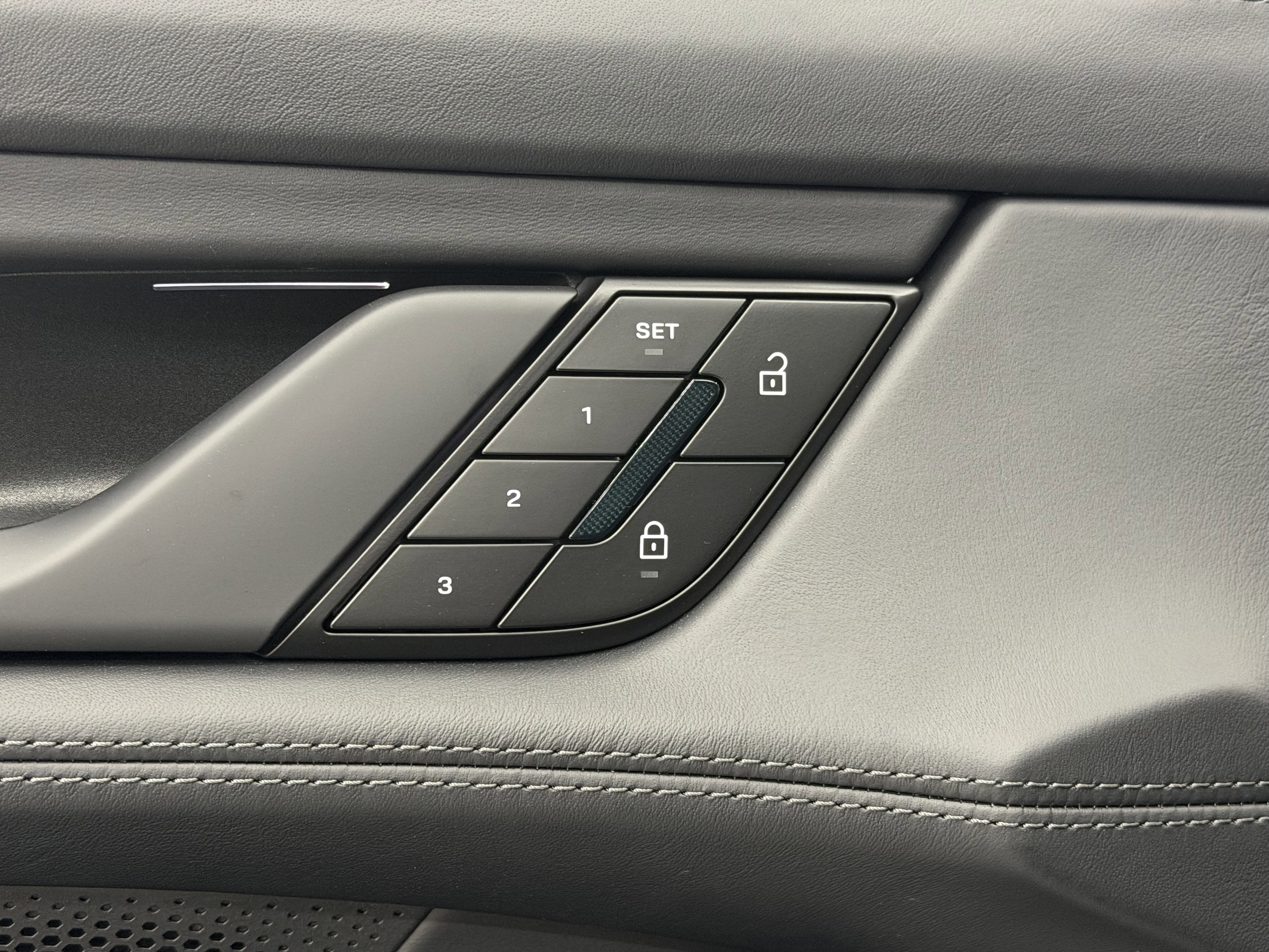 New 2026 Porsche Taycan GTS image 29