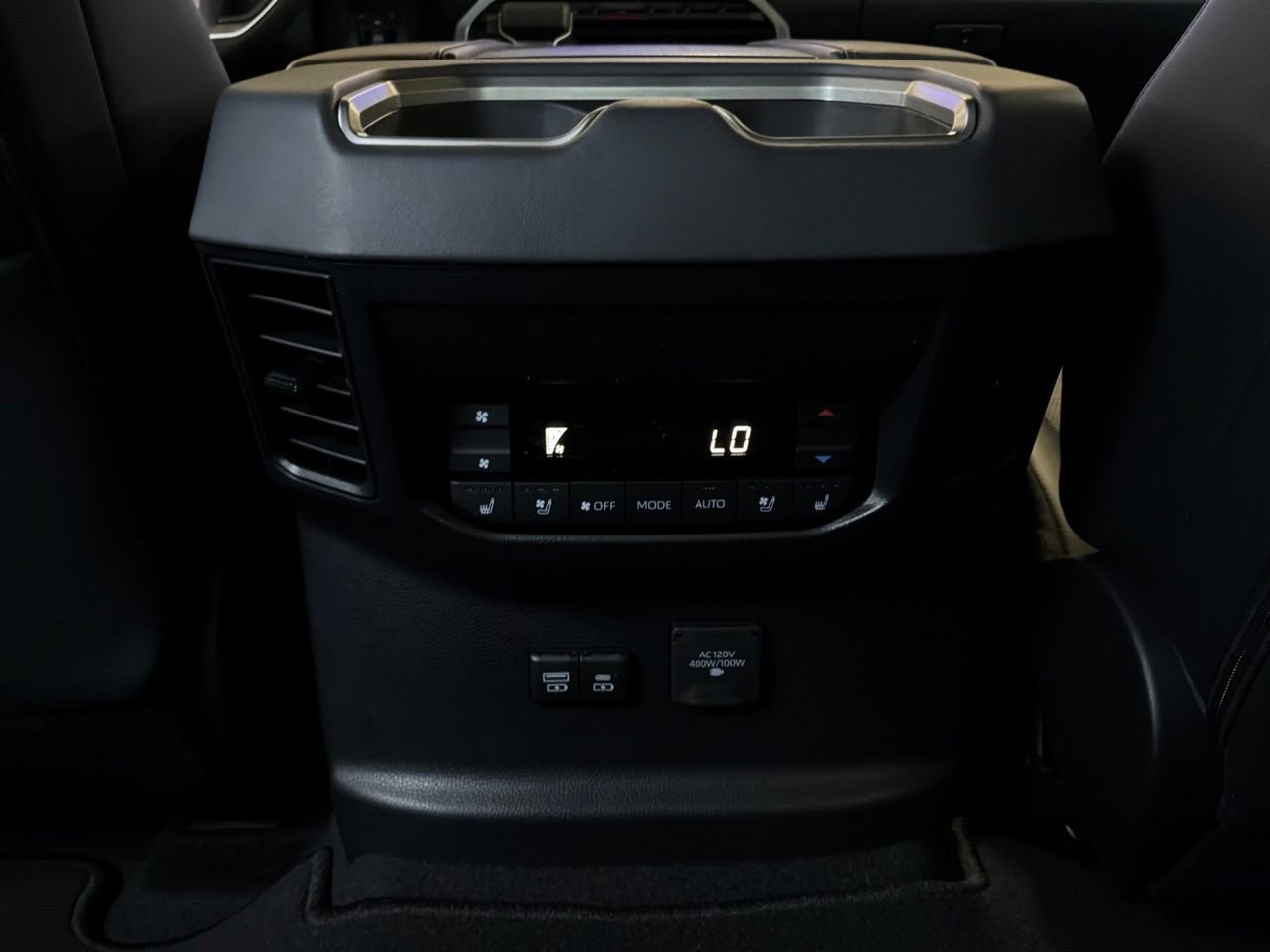 New 2026 Toyota Sequoia Platinum AWD/4WD image 17