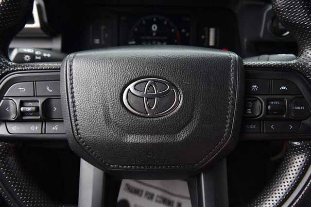 Used 2025 Toyota Tacoma SR AWD/4WD image 17