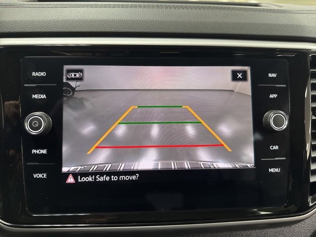 Used 2023 Volkswagen Atlas SEL R-Line image 33