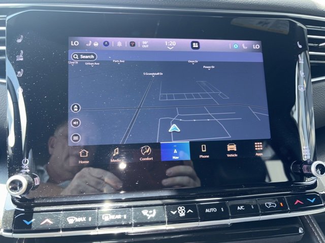 Used 2024 Jeep Wagoneer L 4WD image 11