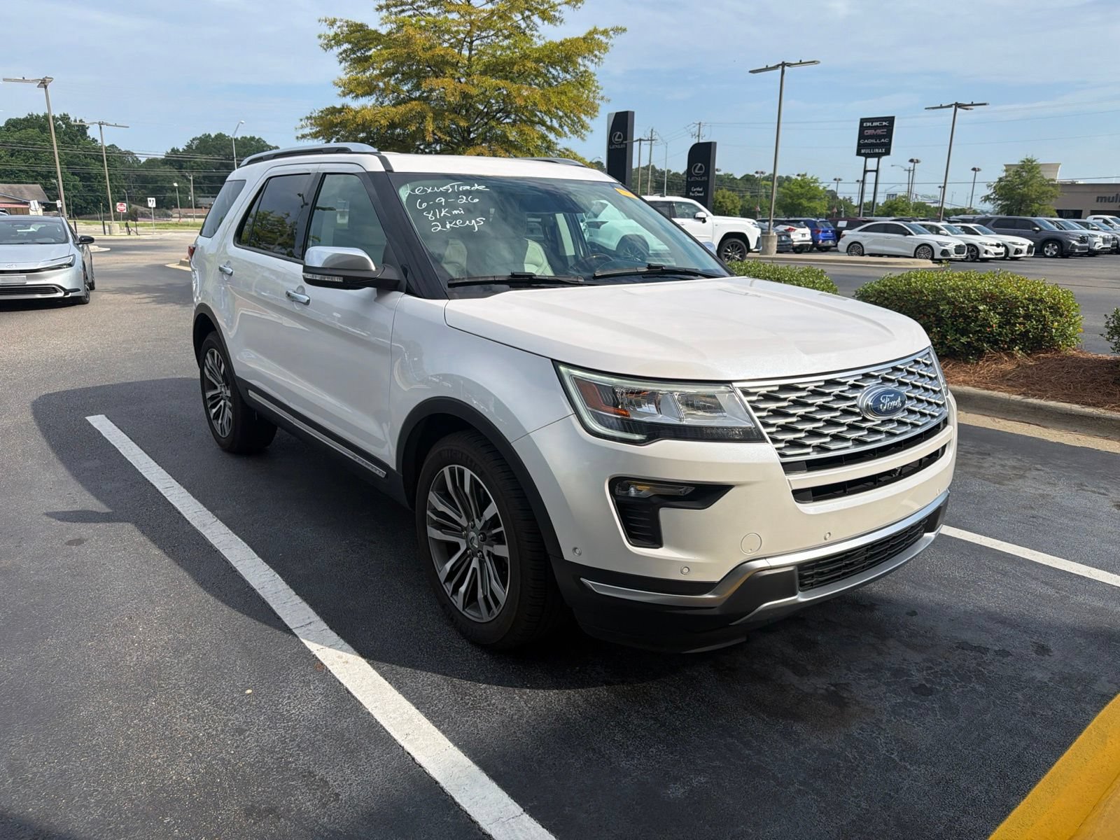 Used 2019 Ford Explorer Platinum AWD/4WD image 7