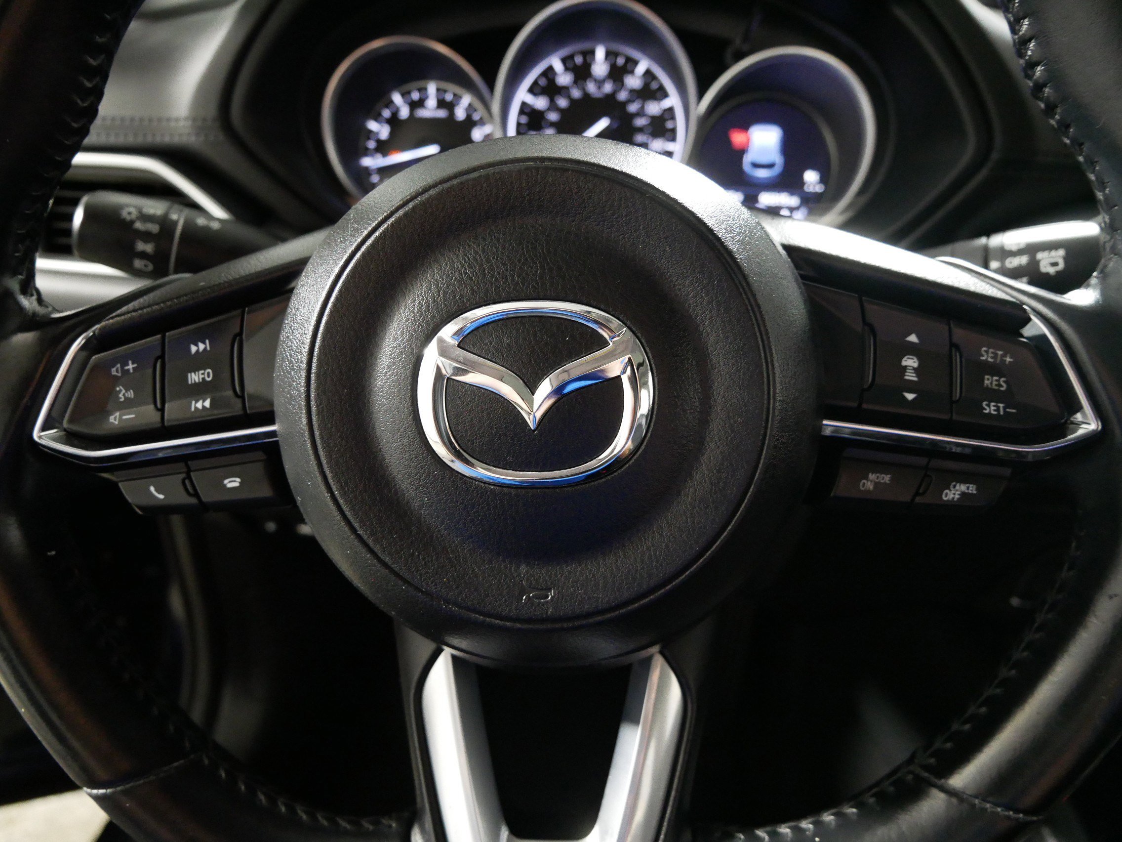 Used 2019 MAZDA CX-5 Touring image 25