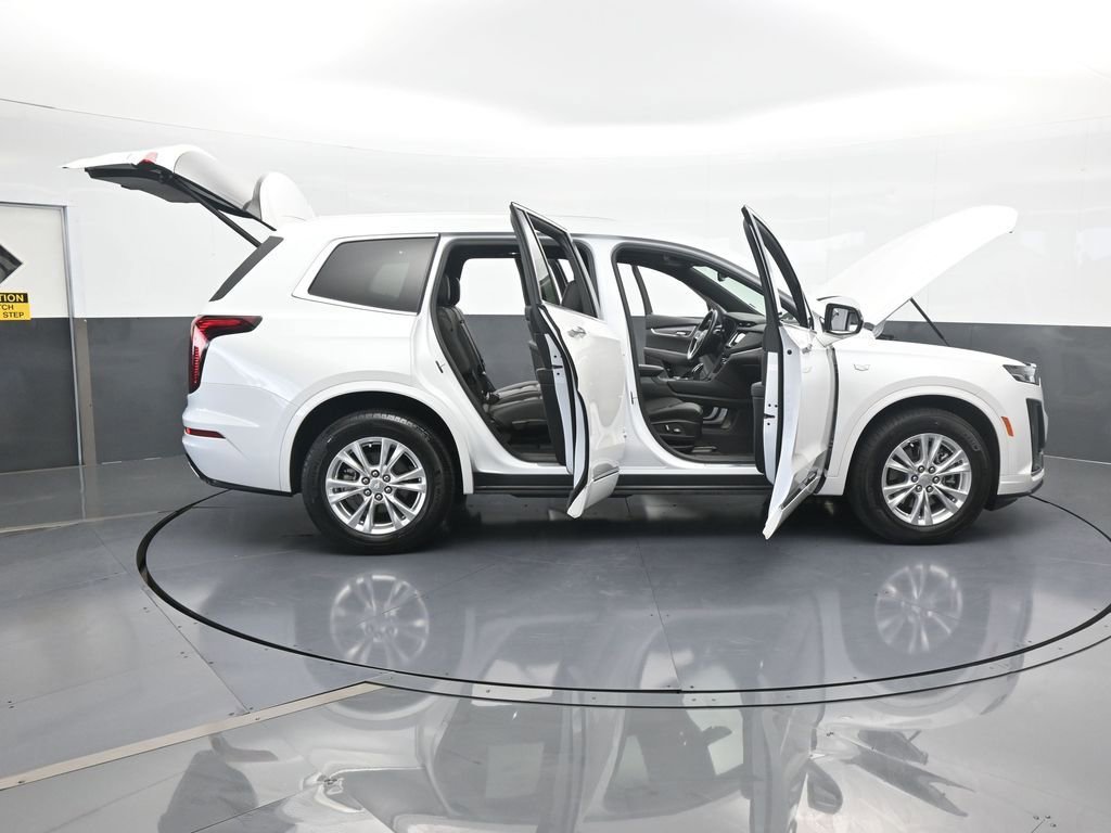 Used 2024 Cadillac XT6 Luxury image 81