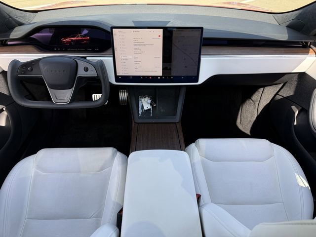 Used 2022 Tesla Model S image 10
