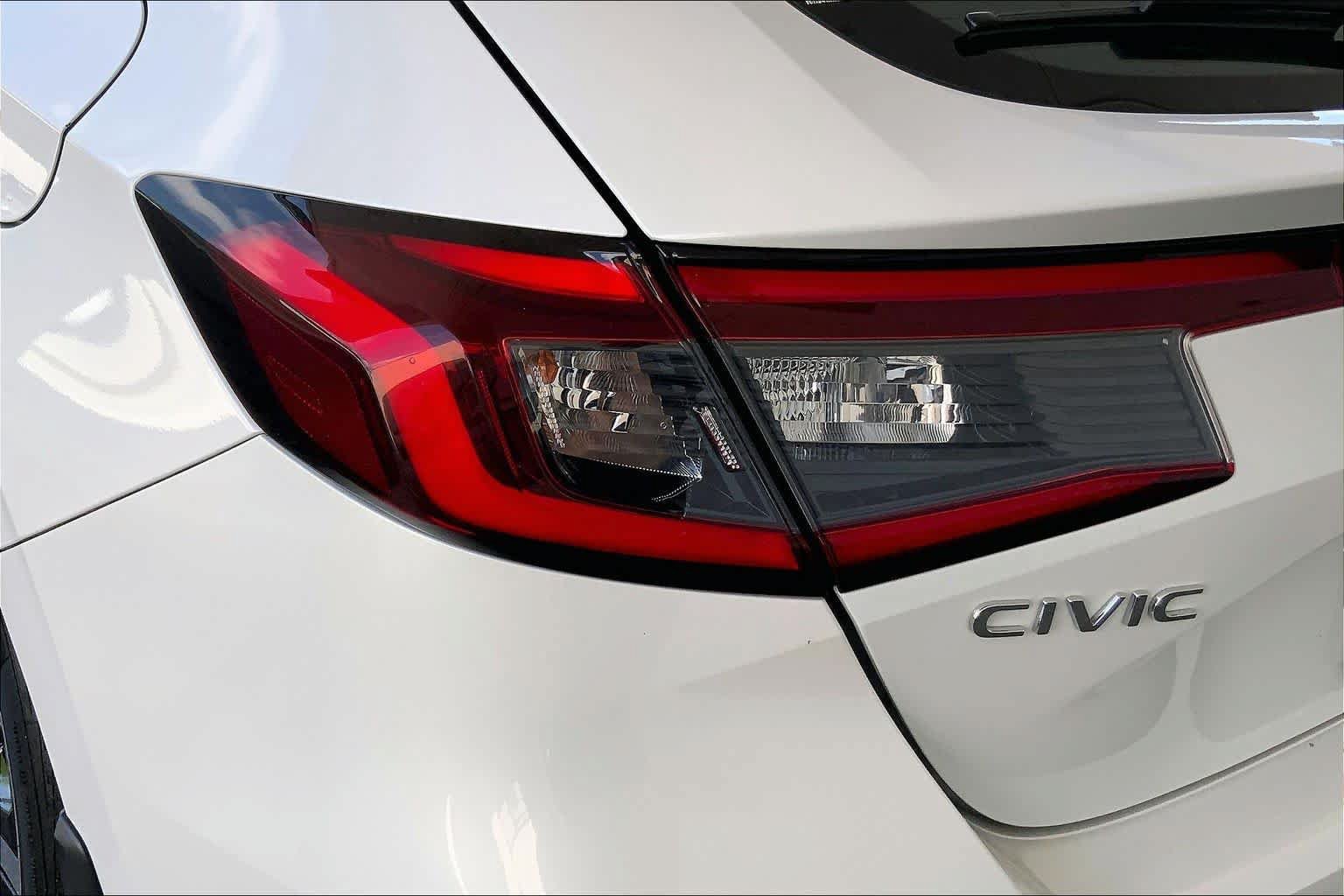 Used 2024 Honda Civic EX-L image 28