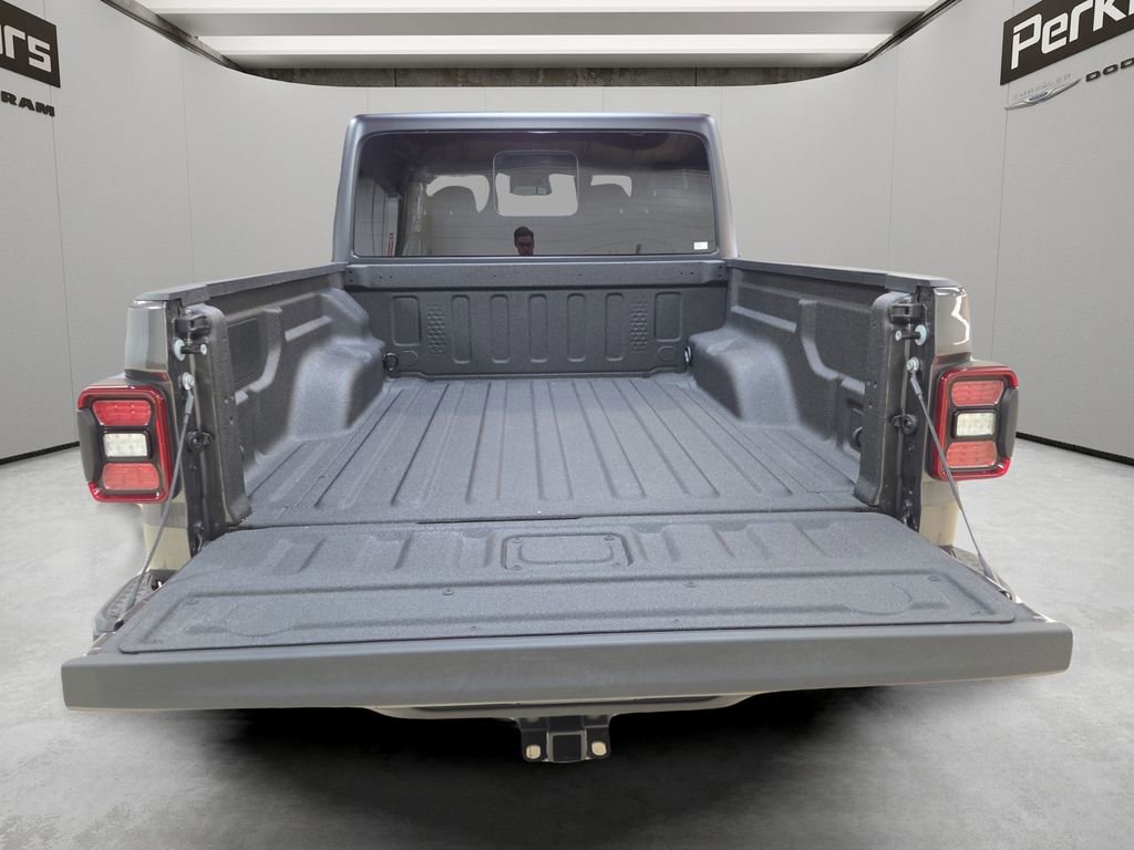 New 2026 Jeep Gladiator Willys image 10