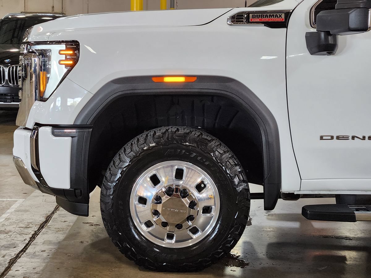 Used 2024 GMC Sierra 3500 Denali w/ Denali Reserve Package AWD/4WD image 5