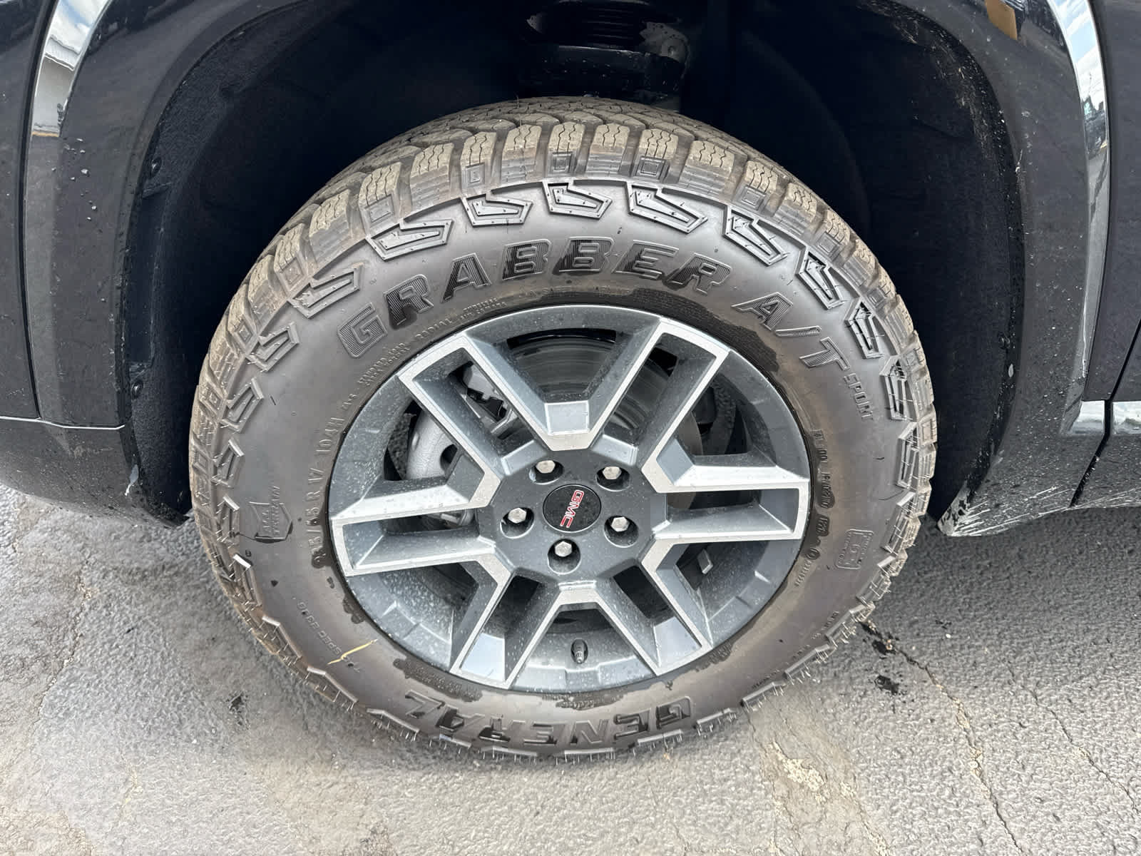 New 2027 GMC Terrain AT4 w/ Technology Package II AWD/4WD image 9