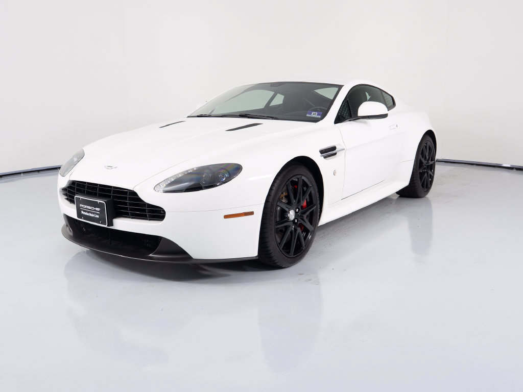 Used 2015 Aston Martin V8 Vantage GT RWD image 1
