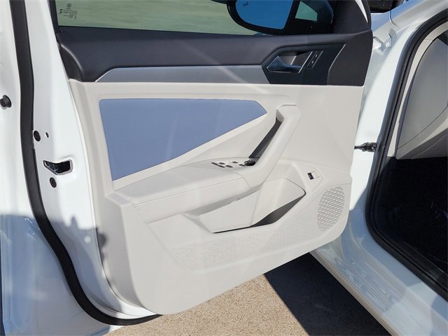 New 2026 Volkswagen Jetta SE image 8