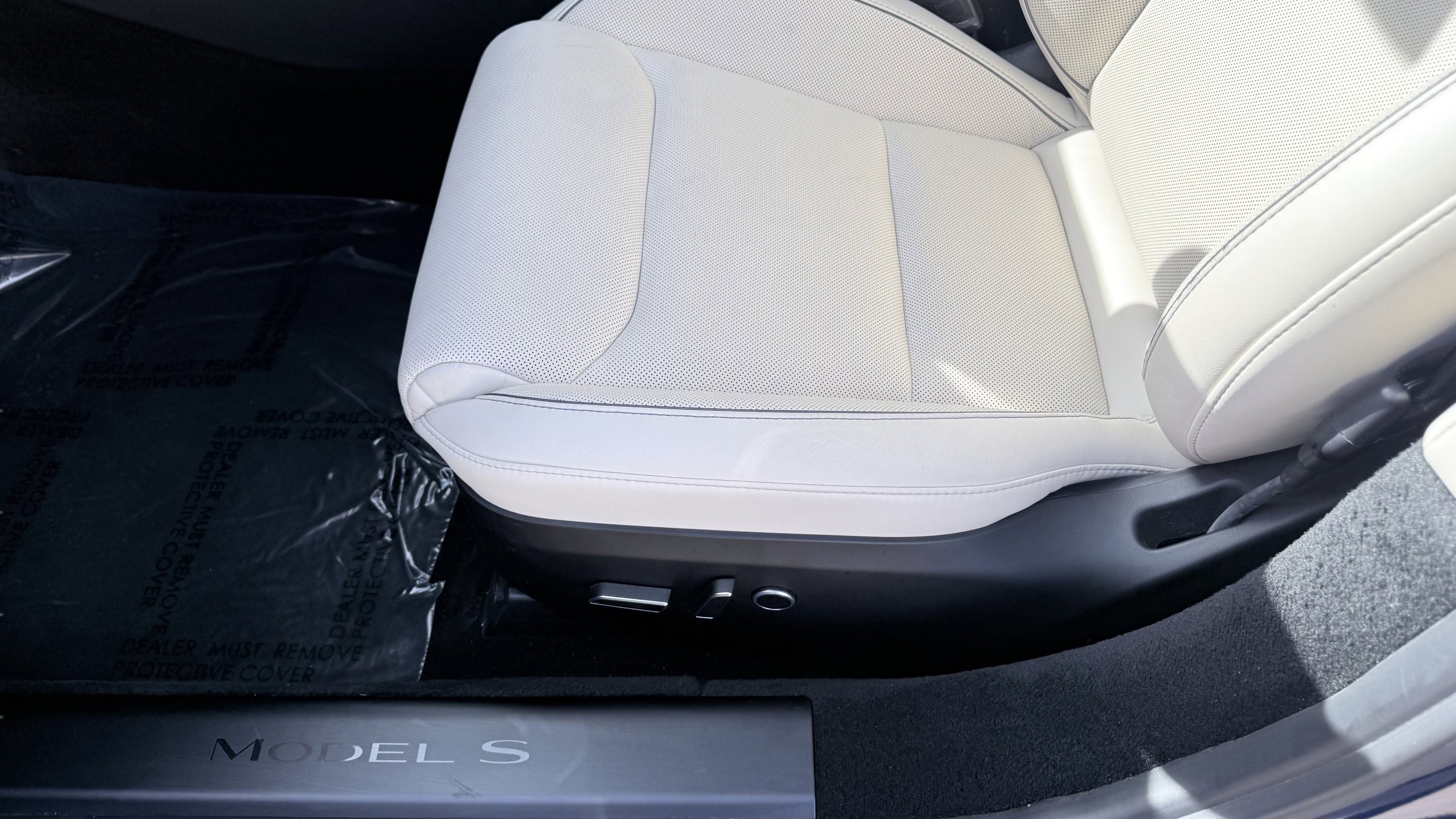 Used 2021 Tesla Model S Plaid image 19