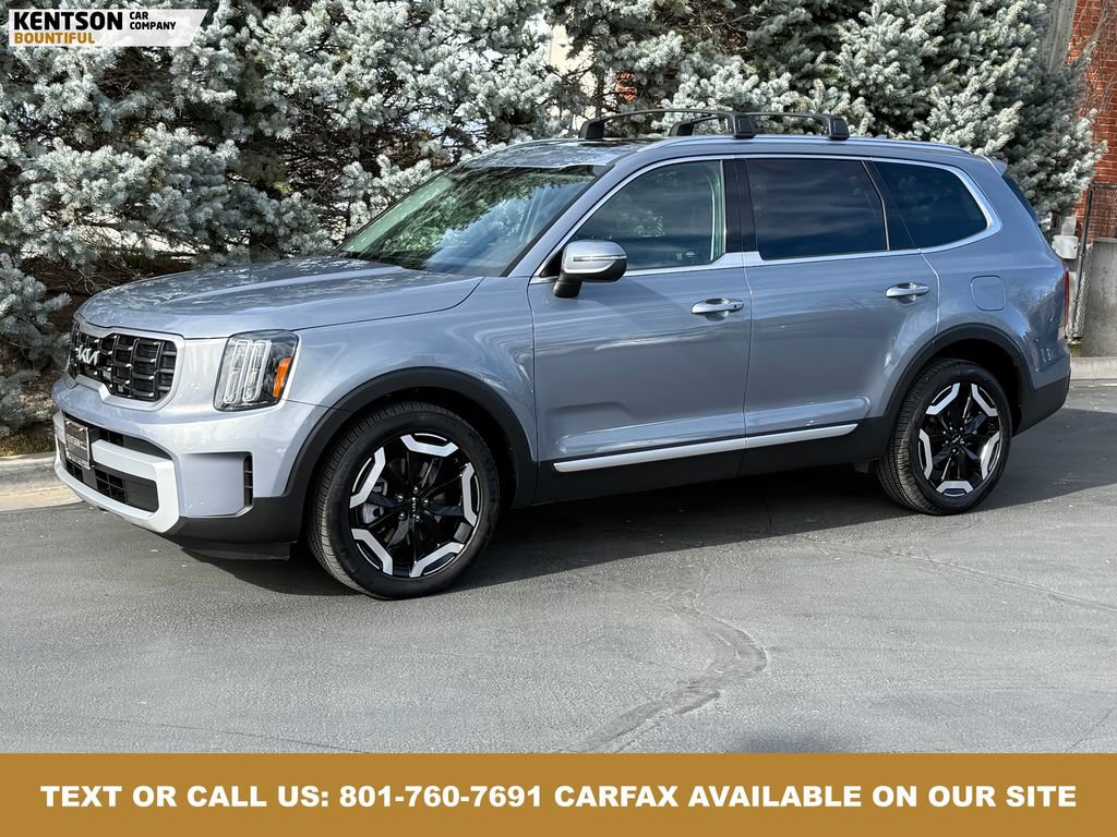 Used 2025 Kia Telluride S image 1