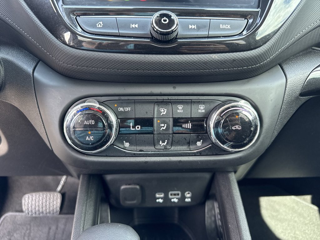 Certified 2021 Chevrolet TrailBlazer LT w/ Convenience Package FWD image 19