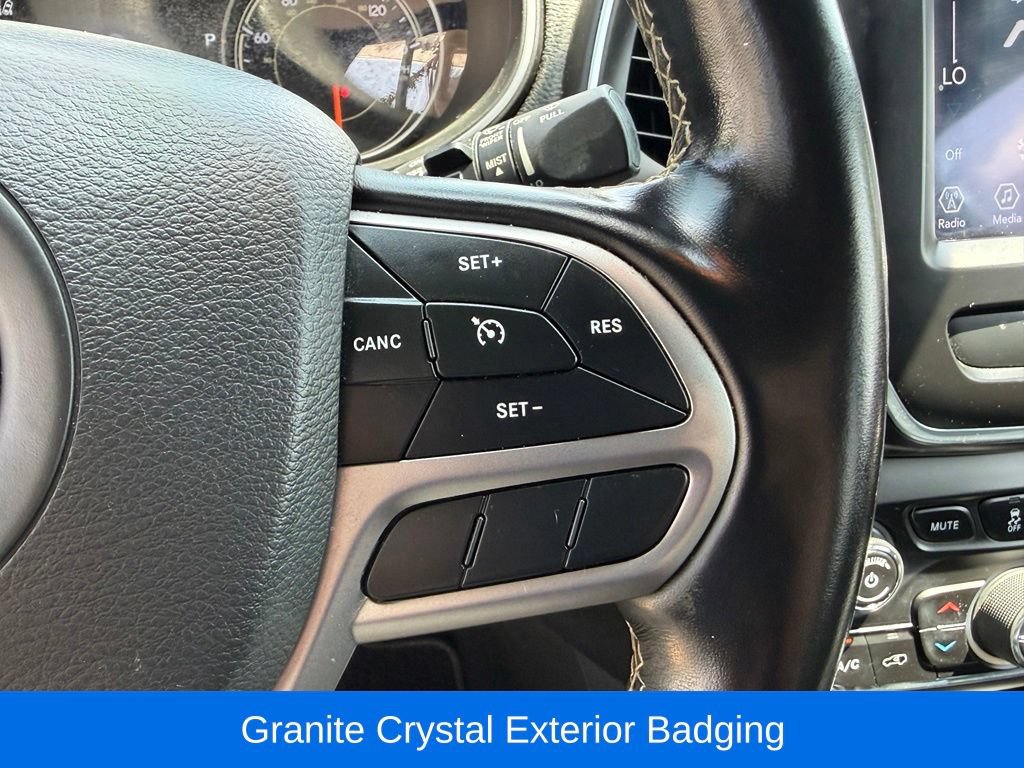 Certified 2021 Jeep Cherokee Latitude Lux 80th Anniv w/ Quick Order Package 26U 80TH AWD/4WD image 23
