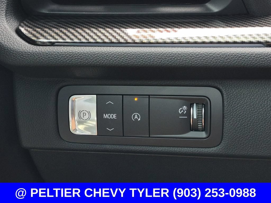 Used 2025 Chevrolet Traverse High Country FWD image 33