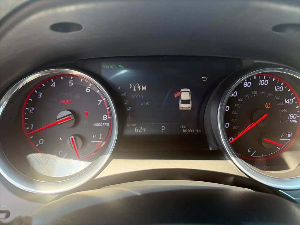 Used 2018 Toyota Camry XSE FWD image 29