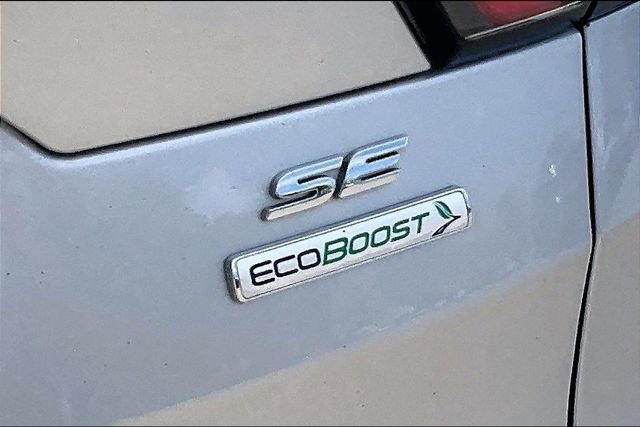 Used 2017 Ford Escape SE w/ Equipment Group 201A image 8