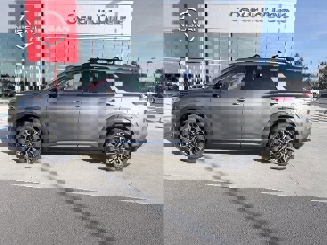 New 2026 Nissan Pathfinder Platinum image 2