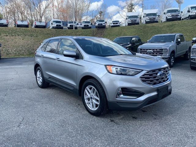 Used 2022 Ford Edge SEL image 2