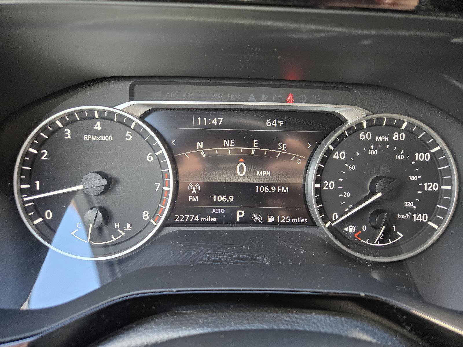 Used 2025 Nissan Pathfinder SL AWD/4WD image 18