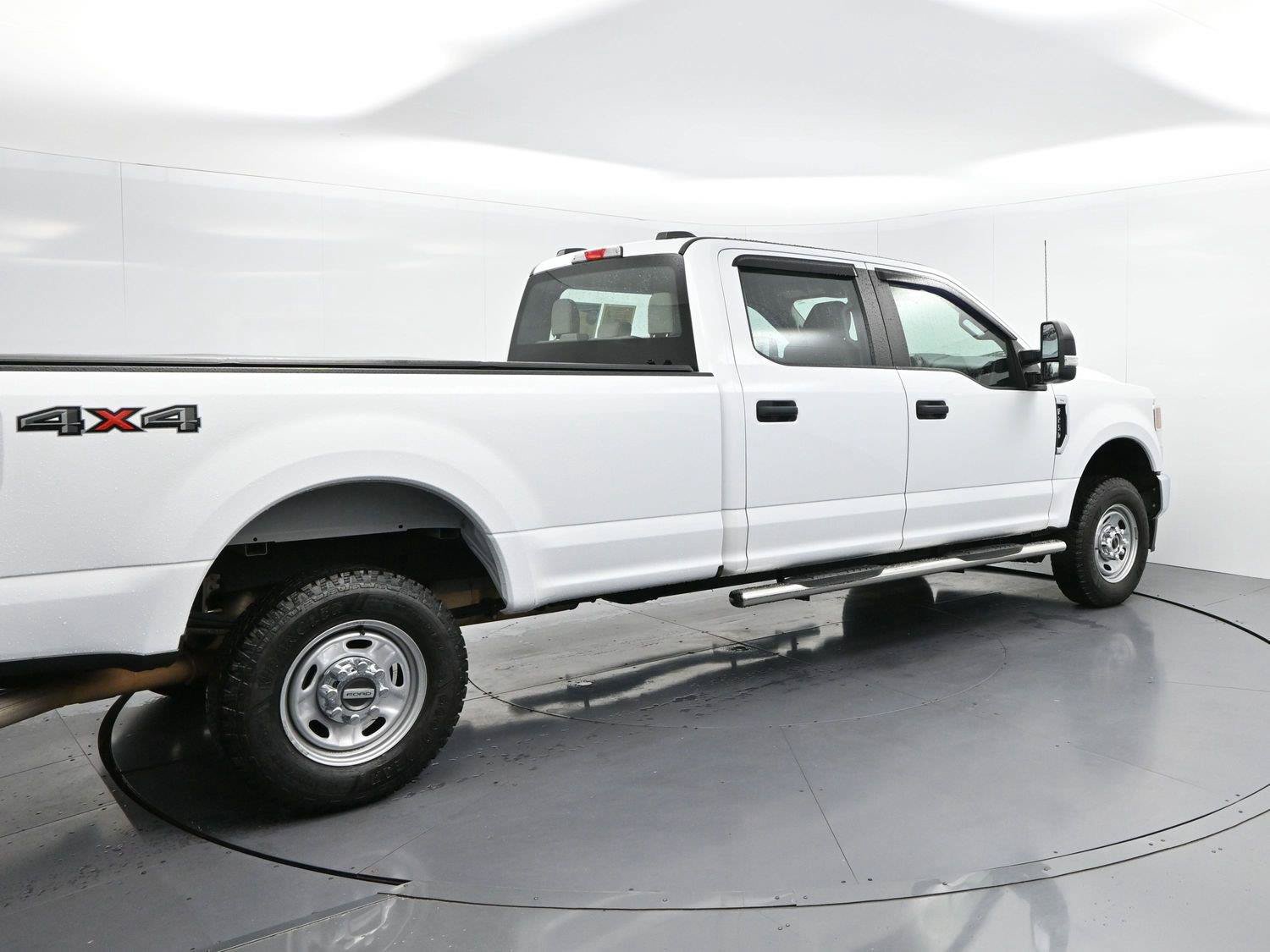Used 2022 Ford F250 XL w/ Power Equipment Group AWD/4WD image 7
