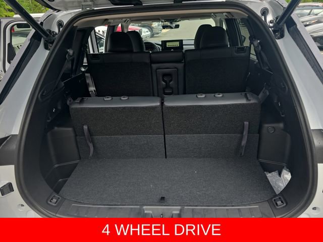 Used 2025 Mitsubishi Outlander Trail Edition image 12