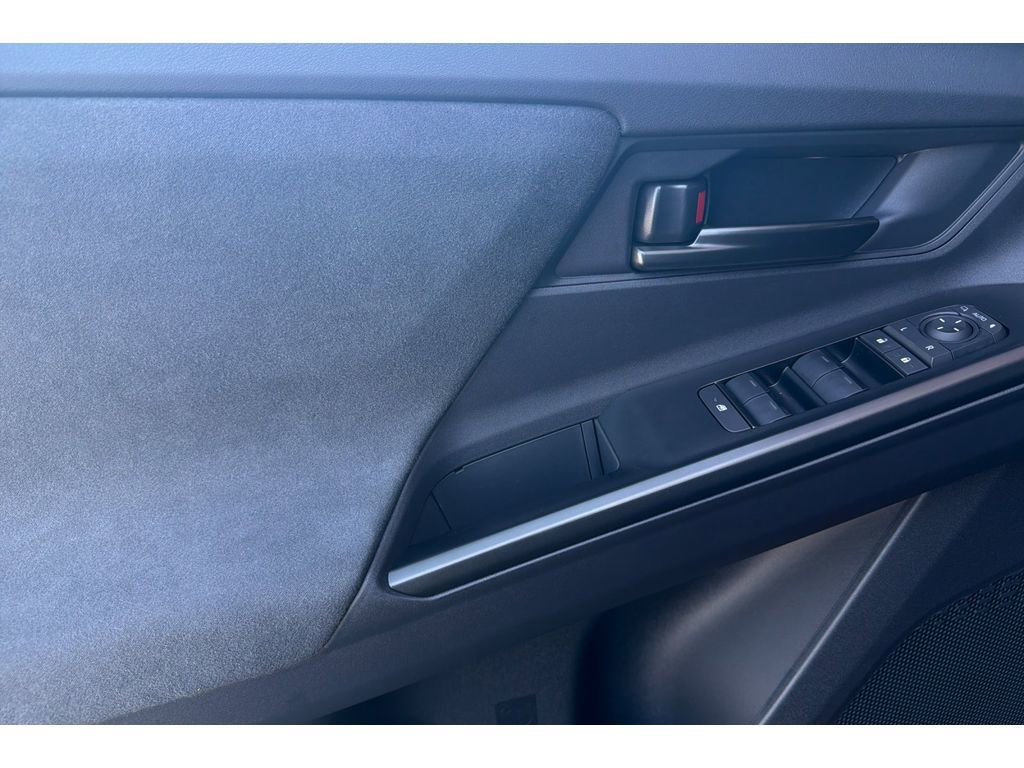 New 2026 Toyota C-HR image 11