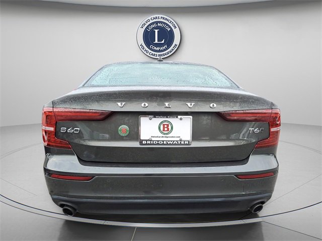 Used 2020 Volvo S60 T6 Momentum image 5