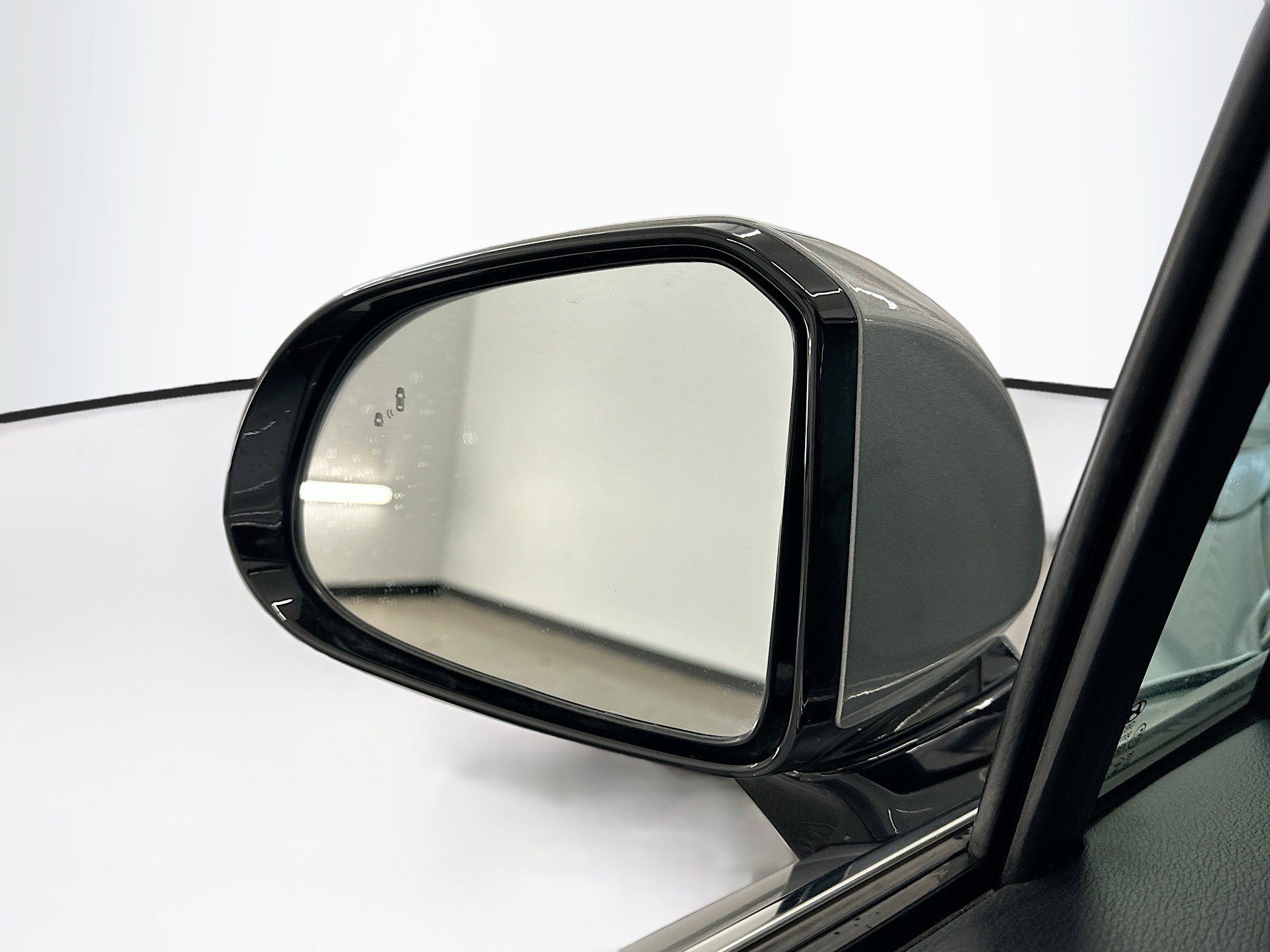 Used 2020 Hyundai Santa Fe SEL w/ Cargo Package image 16