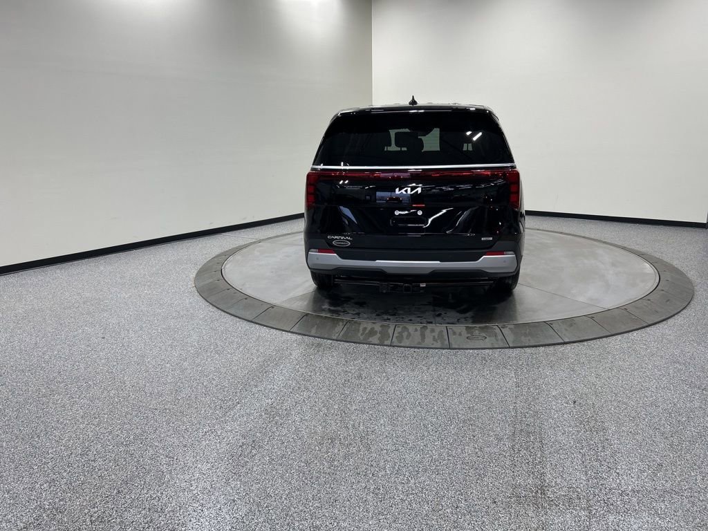 New 2026 Kia Carnival LXS image 6