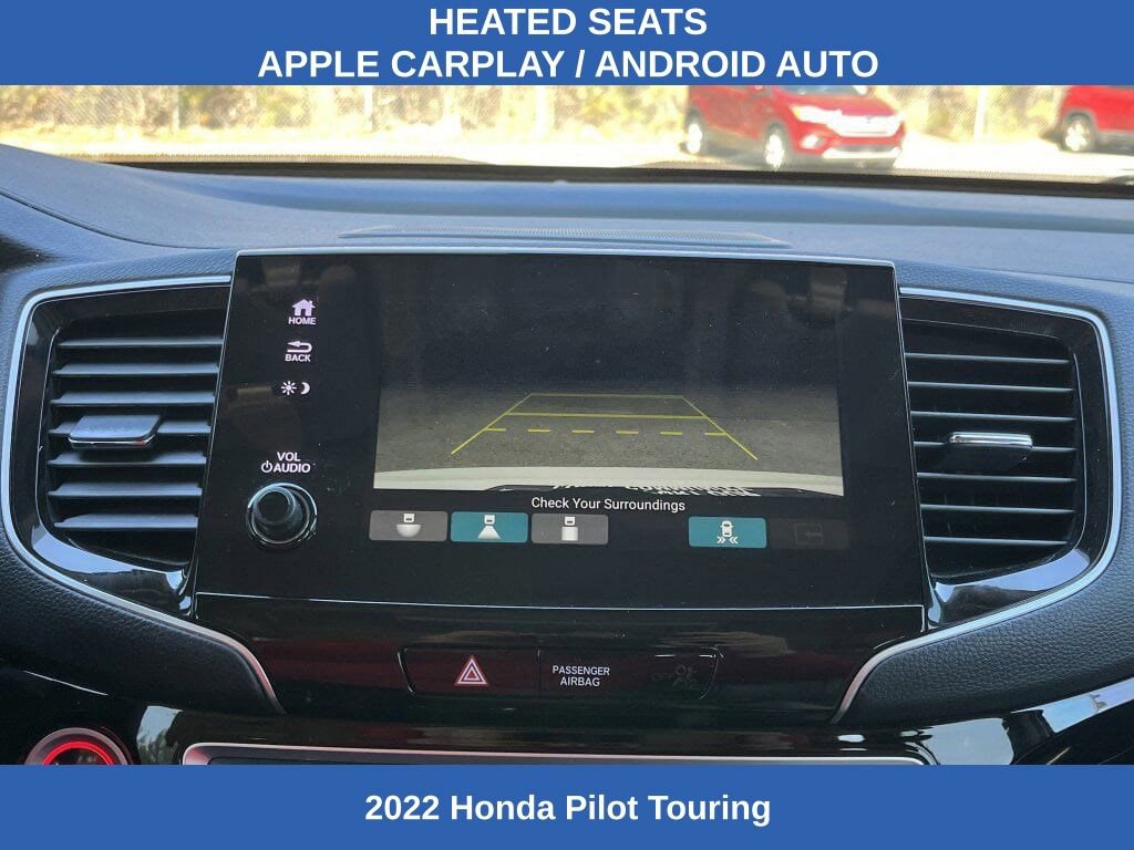 Used 2022 Honda Pilot Touring image 3