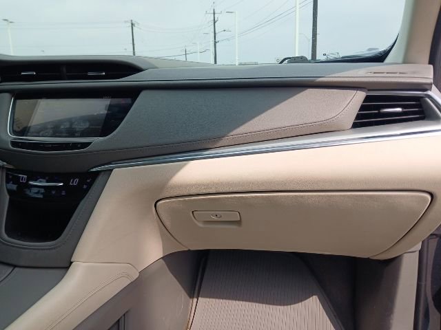 Used 2019 Cadillac XT5 Premium Luxury FWD image 14