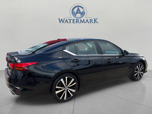 Used 2022 Nissan Altima 2.5 SR FWD image 9
