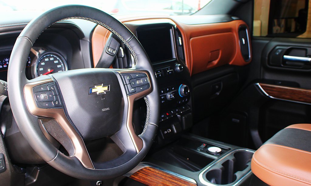 Used 2023 Chevrolet Silverado 3500 High Country image 4