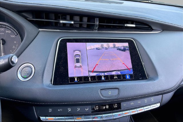 Certified 2023 Cadillac XT4 Premium Luxury w/ Technology Package FWD image 11