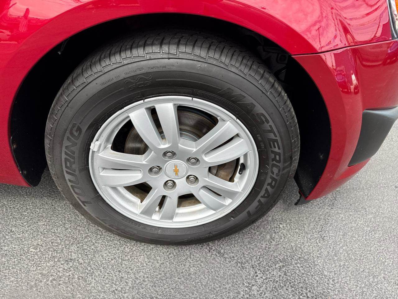 Used 2012 Chevrolet Sonic LS FWD image 22